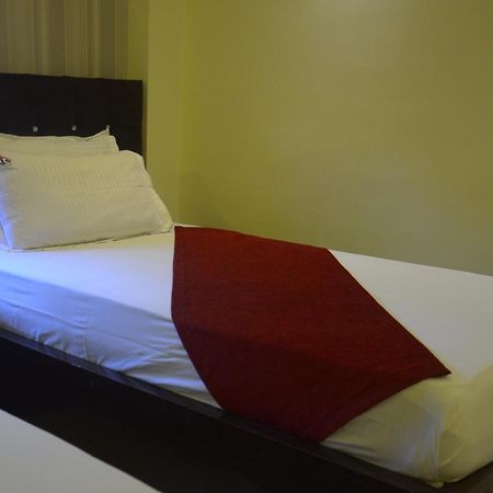 Hotel Pritika Durgāpur Екстериор снимка