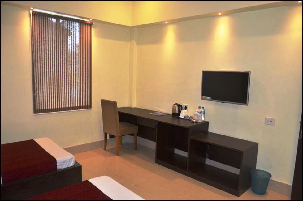 Hotel Pritika Durgāpur Екстериор снимка
