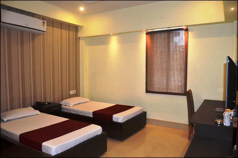 Hotel Pritika Durgāpur Екстериор снимка