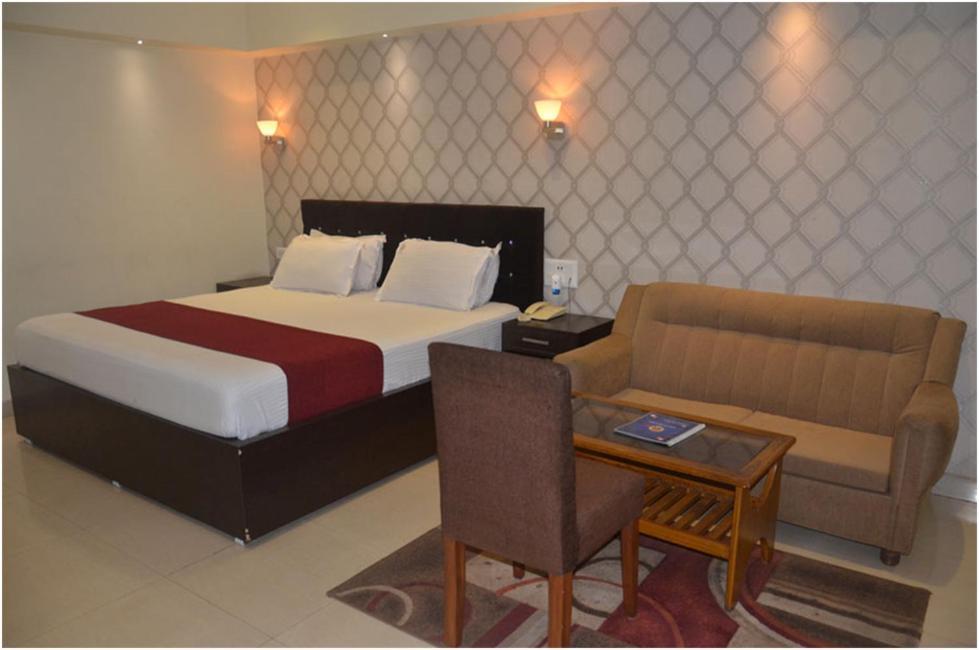 Hotel Pritika Durgāpur Екстериор снимка